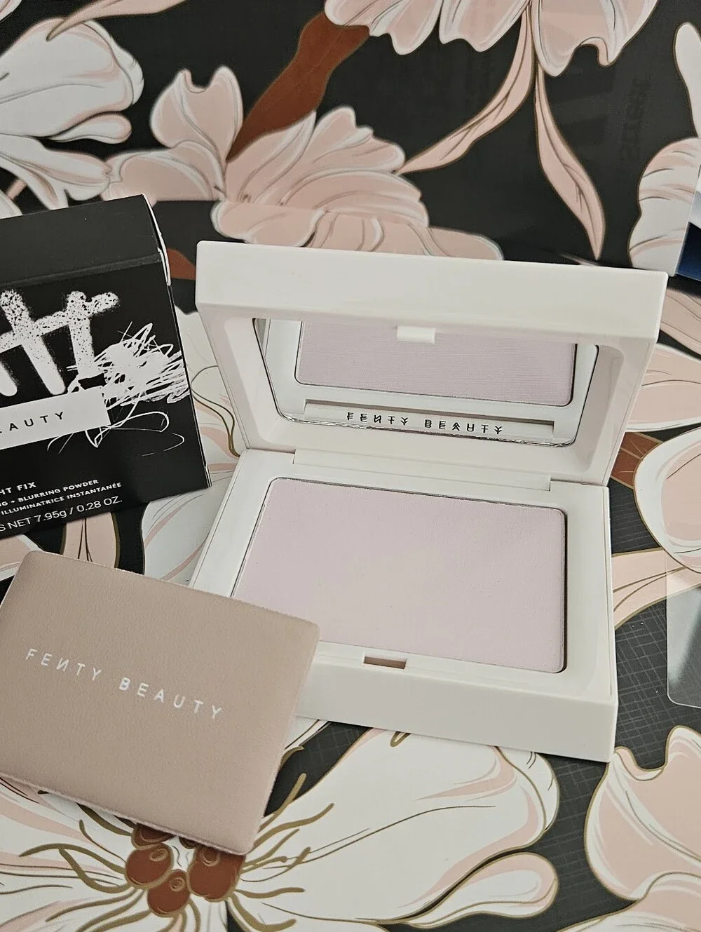 Fenty Beauty Bright Fix Instant Brightening Powder Lavender NWT